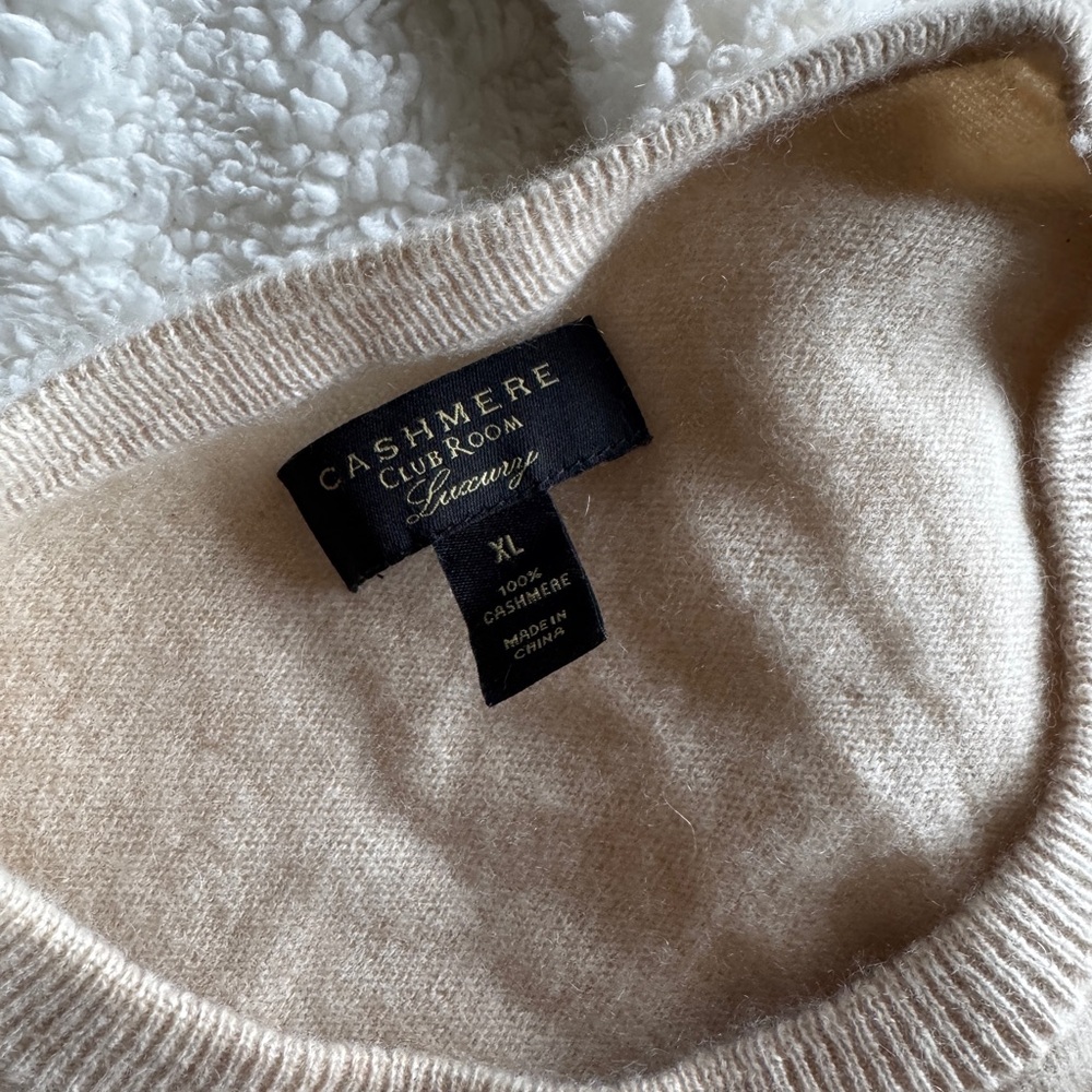 Men's vintage Cashmere Sweater - Picture 2 of 4